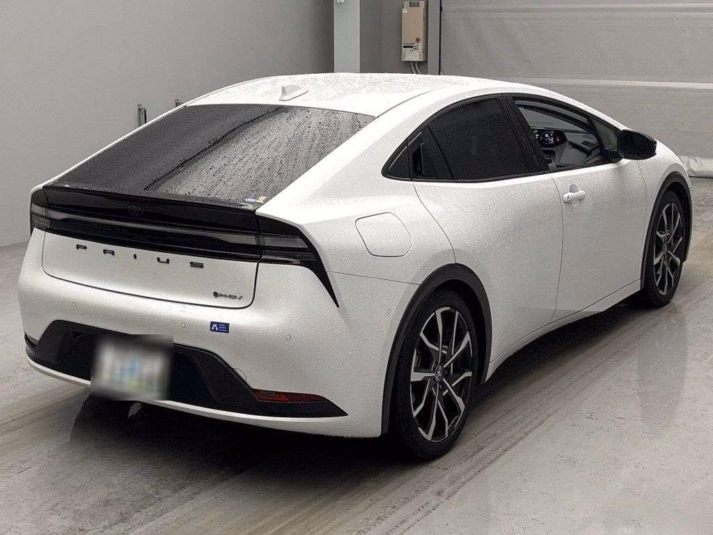 TOYOTA PRIUS PHV