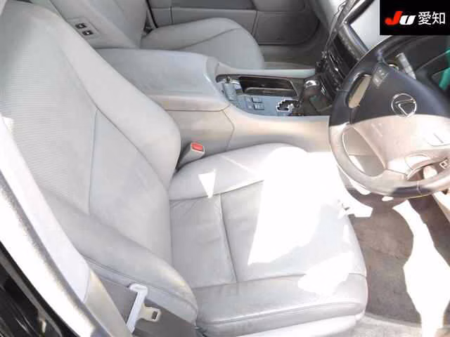 LEXUS LS460