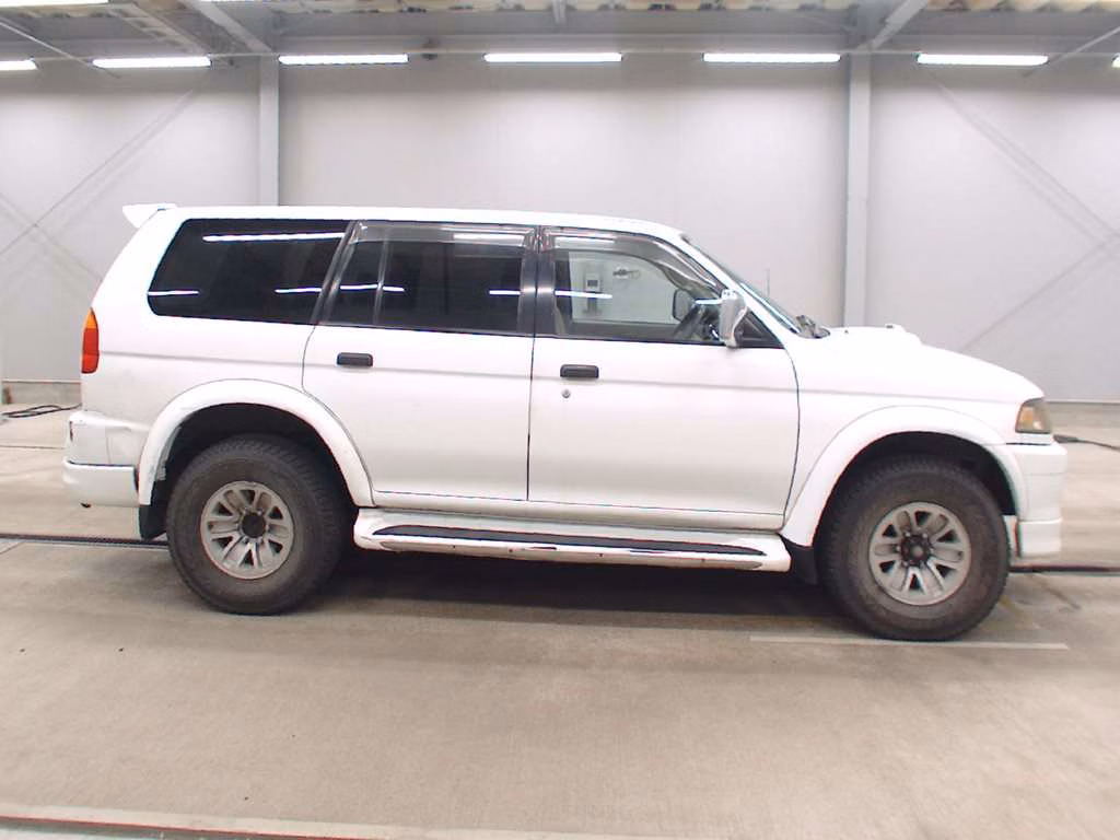 MITSUBISHI CHALLENGER