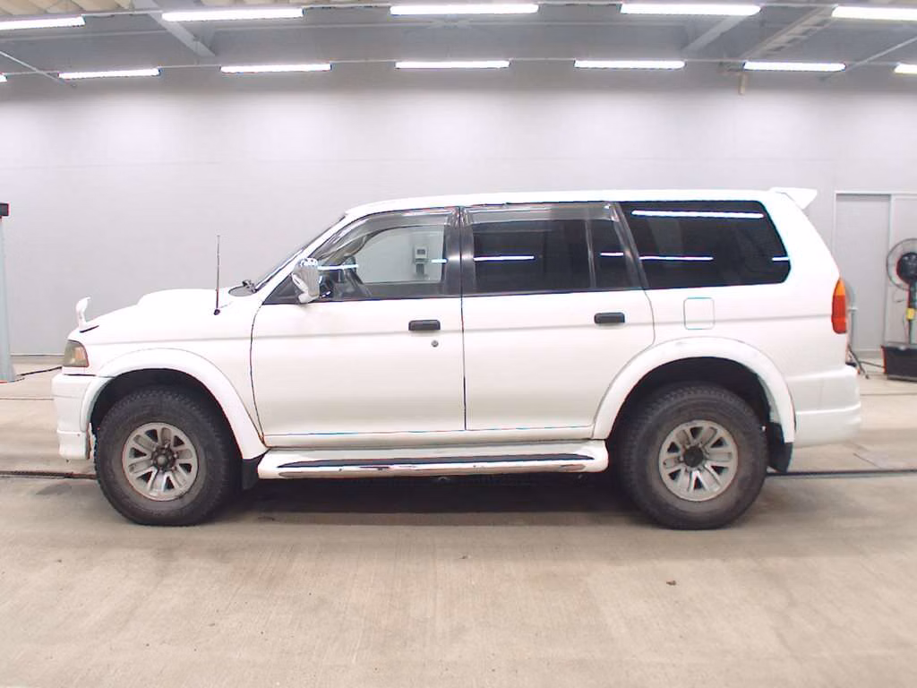 MITSUBISHI CHALLENGER
