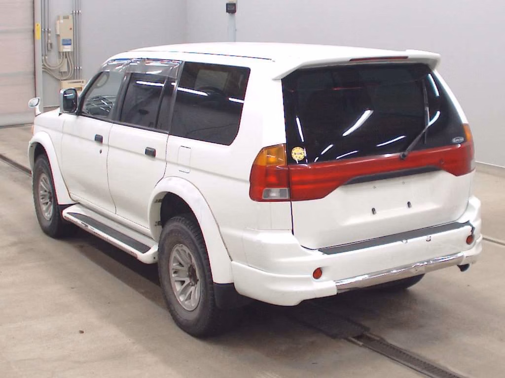 MITSUBISHI CHALLENGER