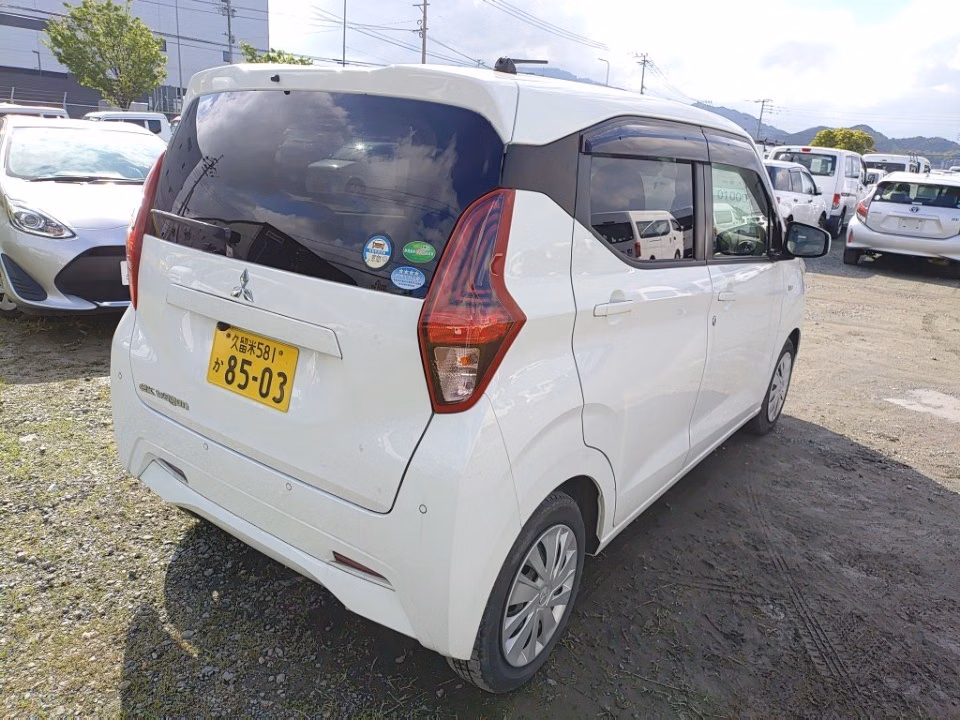 MITSUBISHI EK WAGON