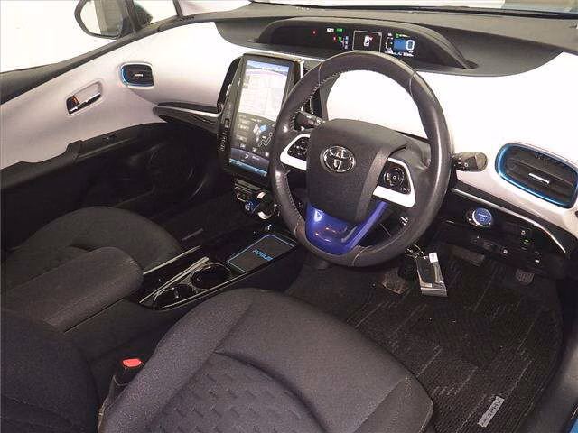 TOYOTA PRIUS PHV