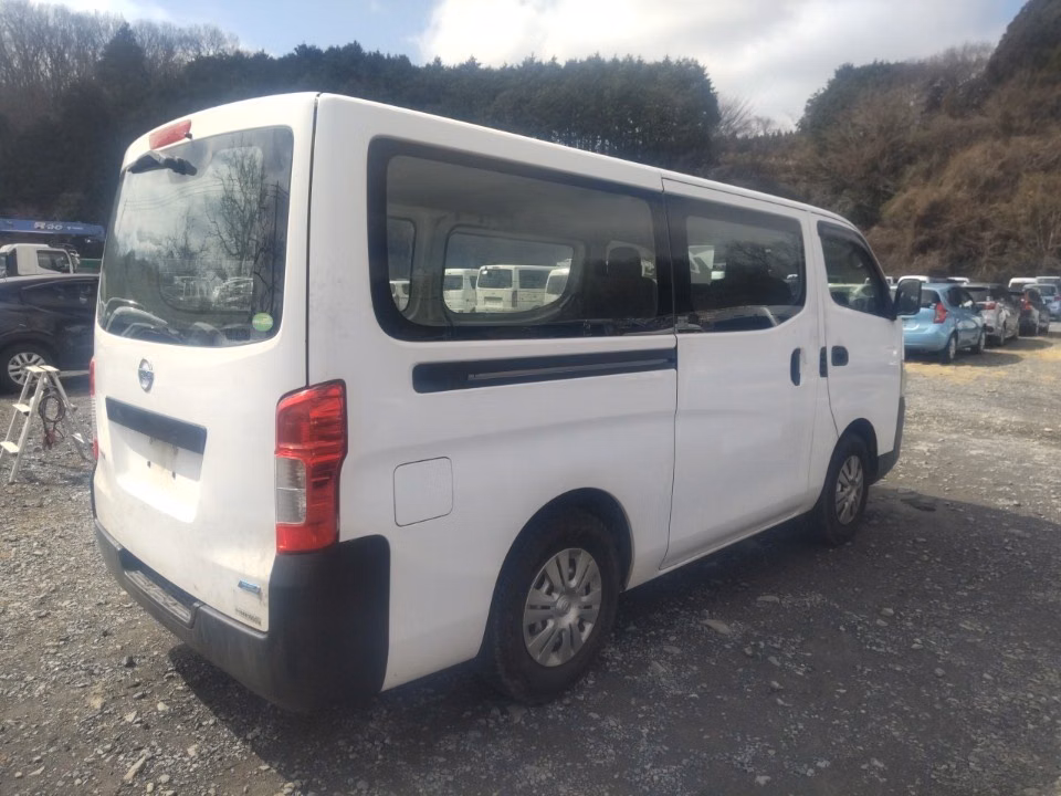 NISSAN CARAVAN
