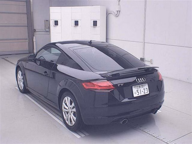 AUDI TT
