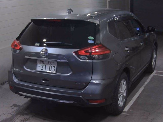 NISSAN X-TRAIL