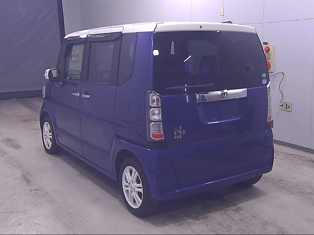 HONDA N-BOX+