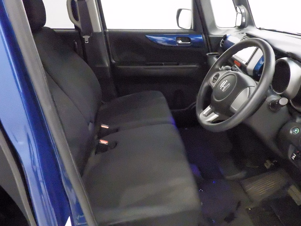 HONDA N-BOX+
