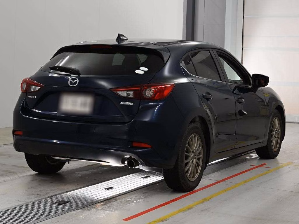 MAZDA AXELA