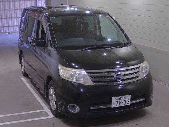 NISSAN SERENA