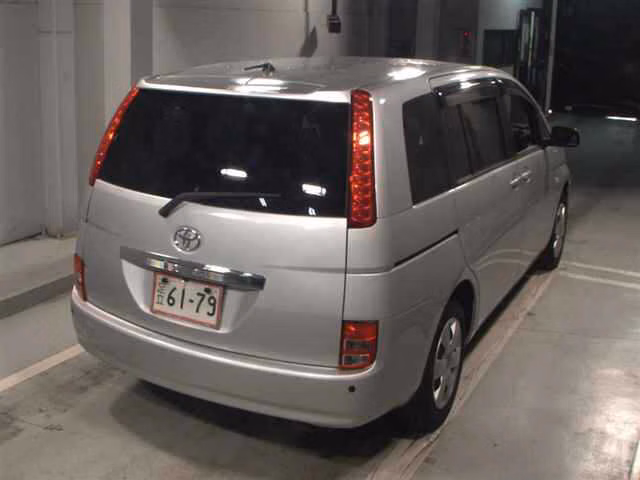 TOYOTA ISIS