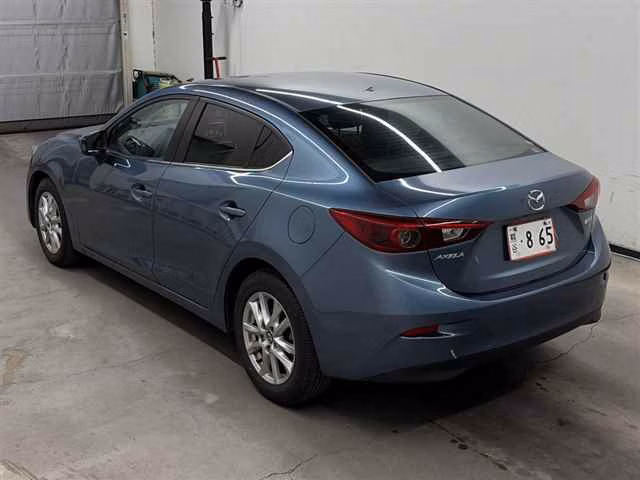 MAZDA AXELA