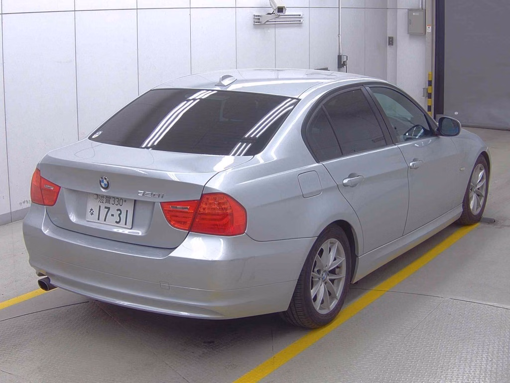 BMW 3-SERIES