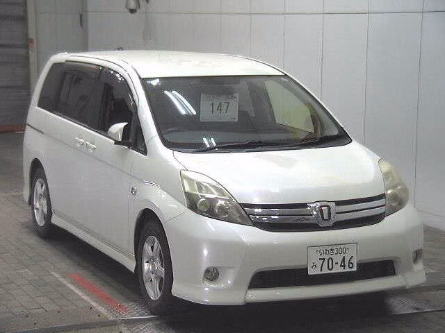 TOYOTA ISIS