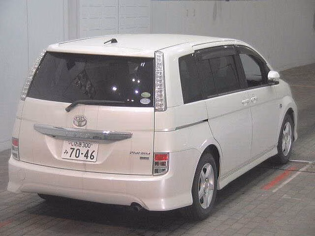 TOYOTA ISIS