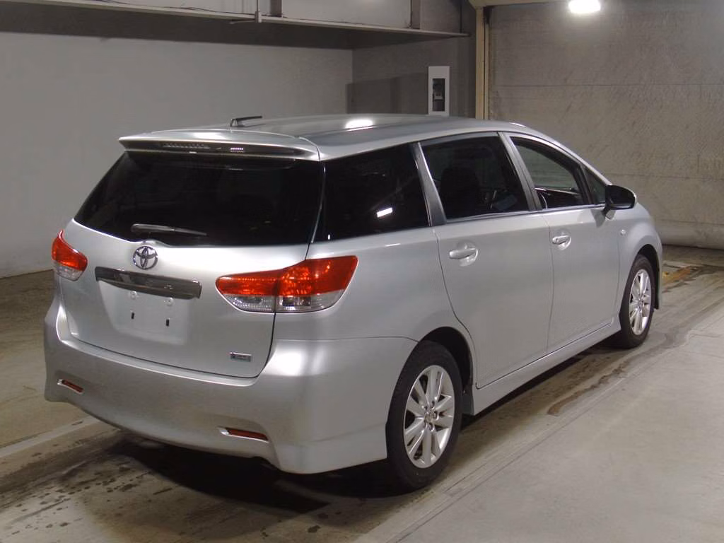 TOYOTA WISH