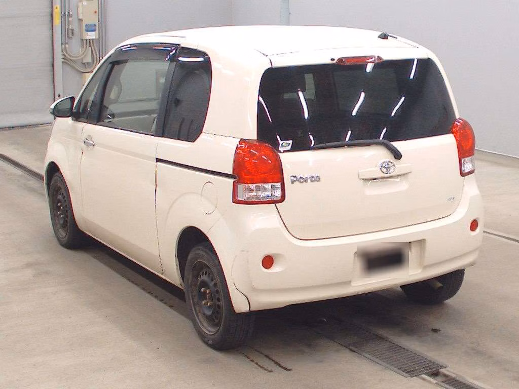 TOYOTA PORTE