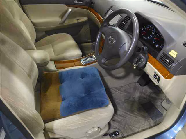 TOYOTA PREMIO