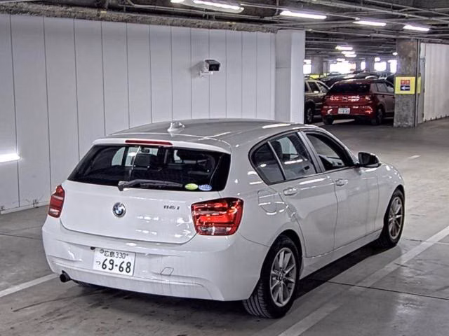 BMW 1-SERIES
