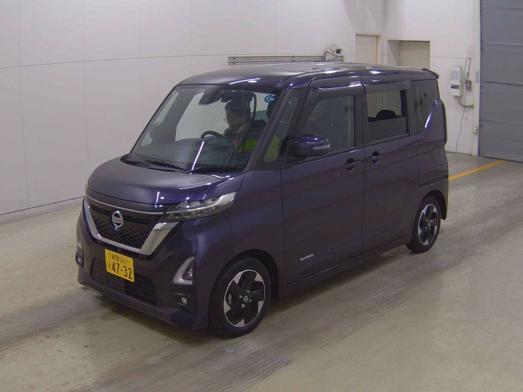 NISSAN ROOX