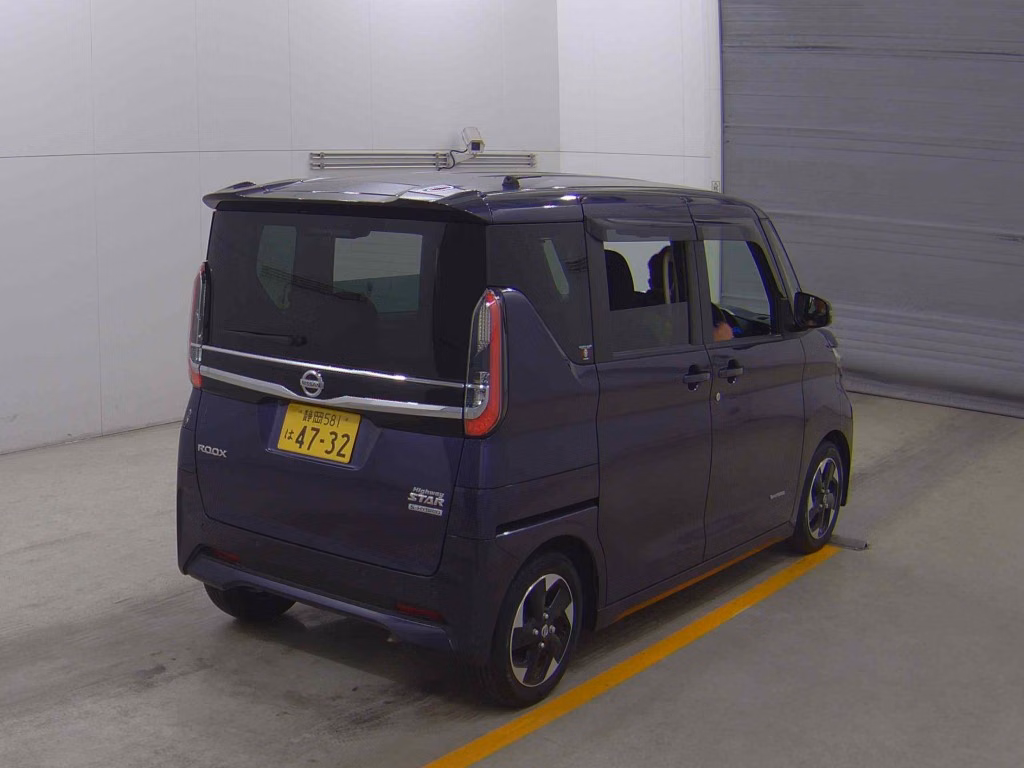 NISSAN ROOX