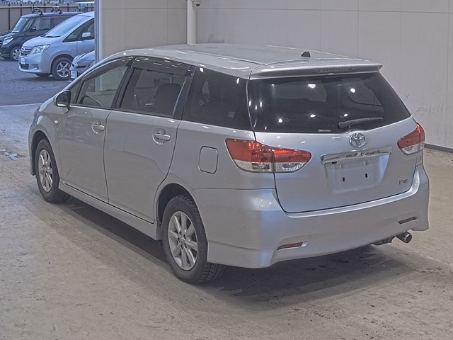 TOYOTA WISH