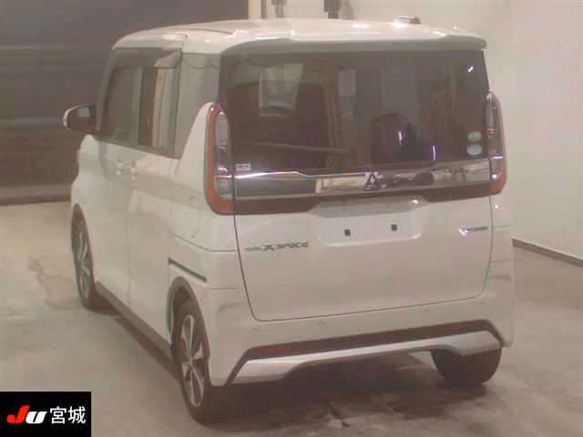 MITSUBISHI EK SPACE