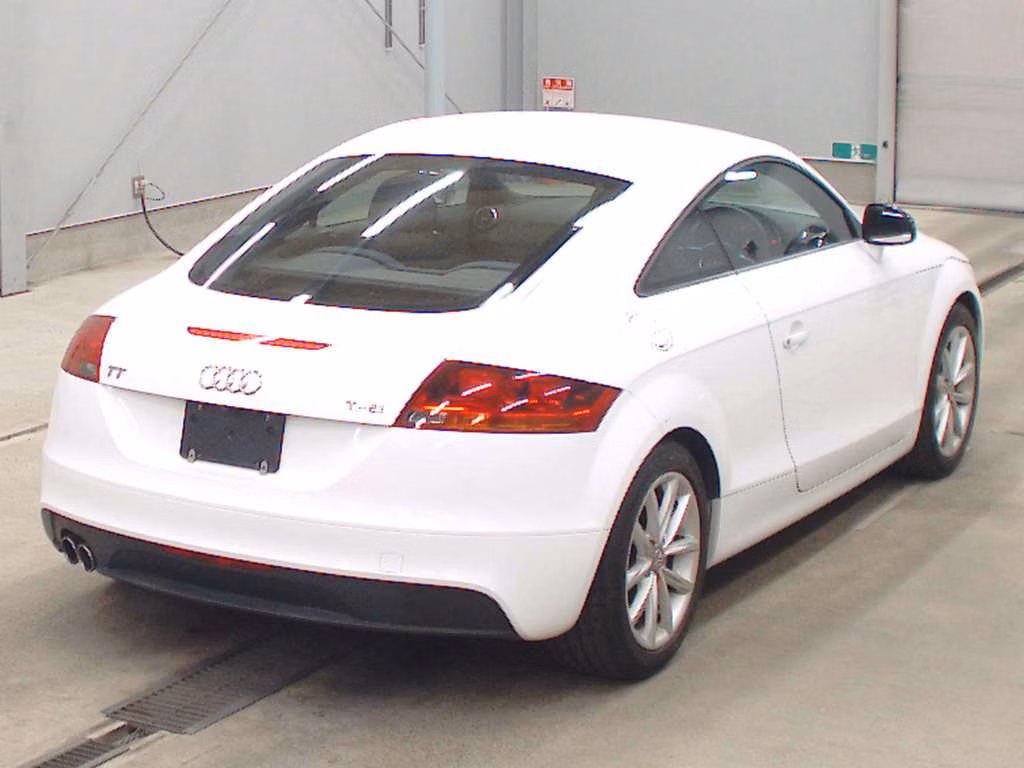 AUDI TT