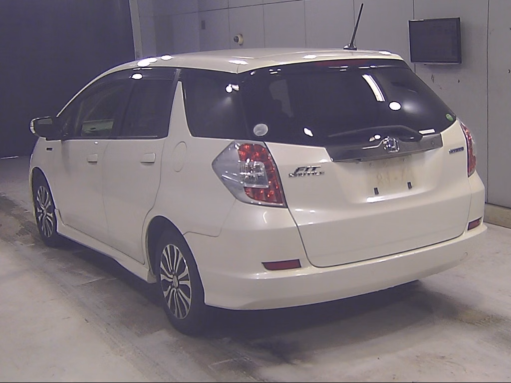 HONDA FIT SHUTTLE