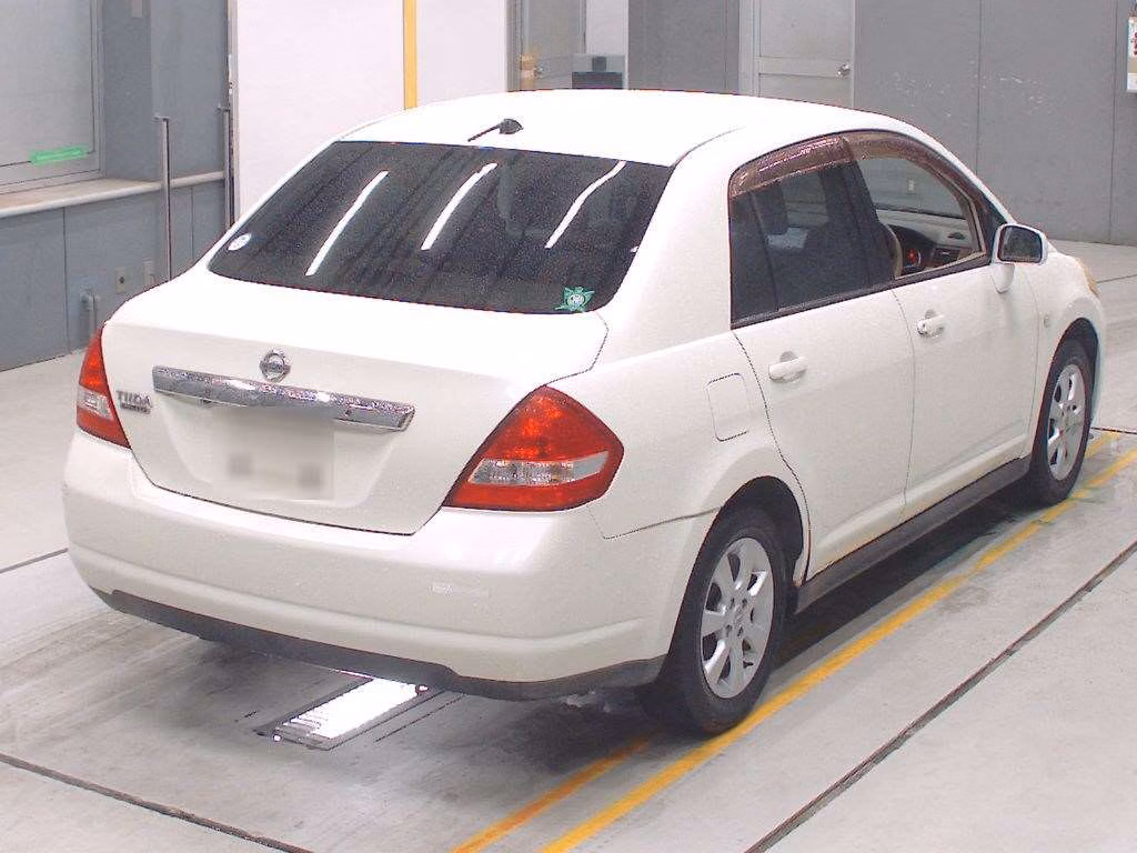 NISSAN TIIDA LATIO
