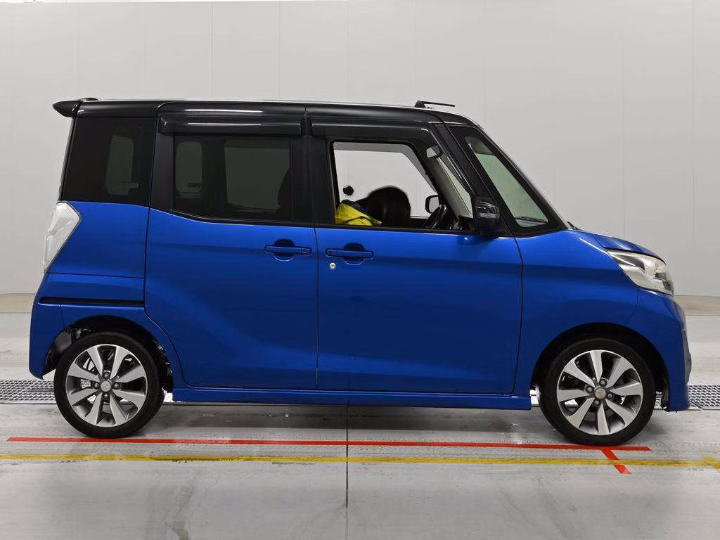 MITSUBISHI EK SPACE
