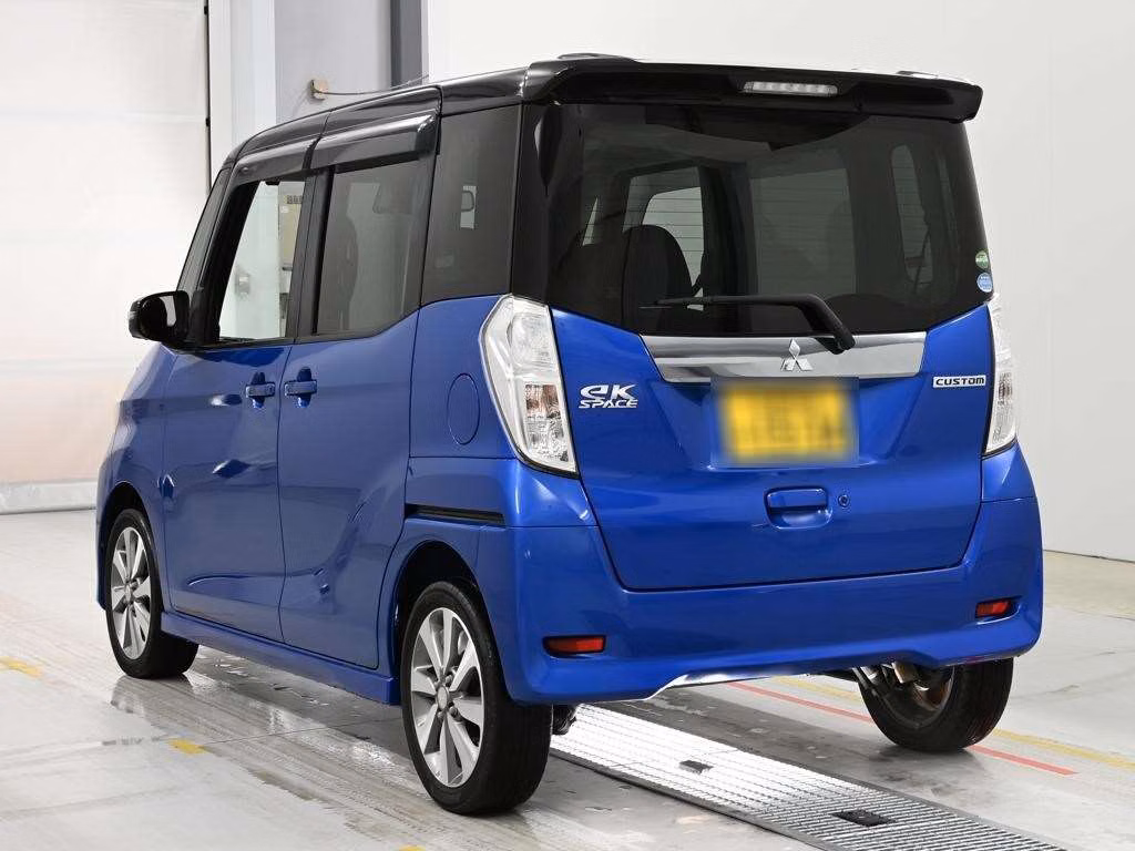 MITSUBISHI EK SPACE