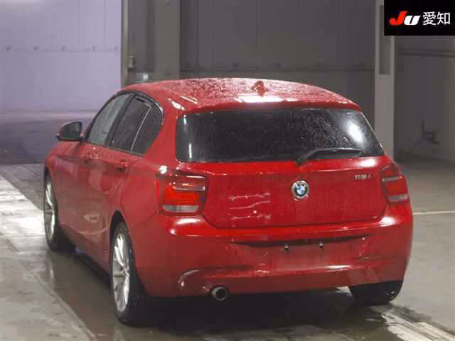 BMW 1-SERIES