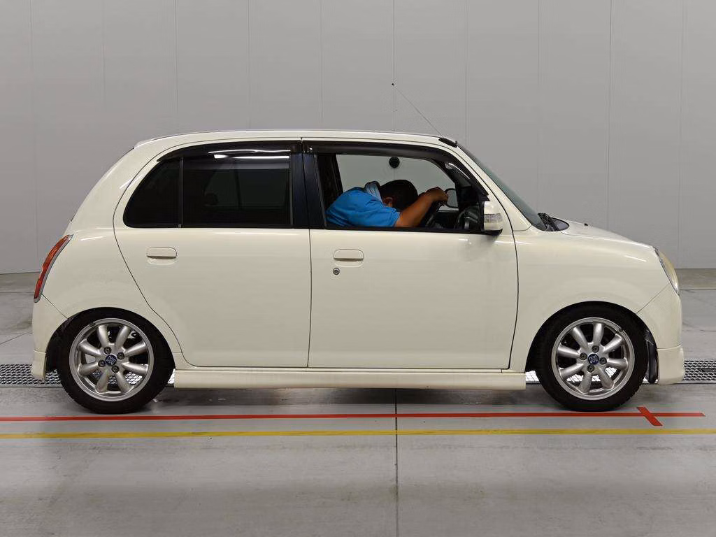 DAIHATSU MIRA GINO