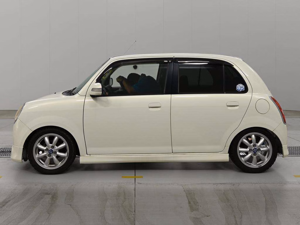 DAIHATSU MIRA GINO