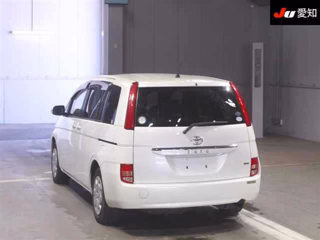 TOYOTA ISIS