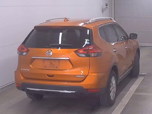 NISSAN X-TRAIL