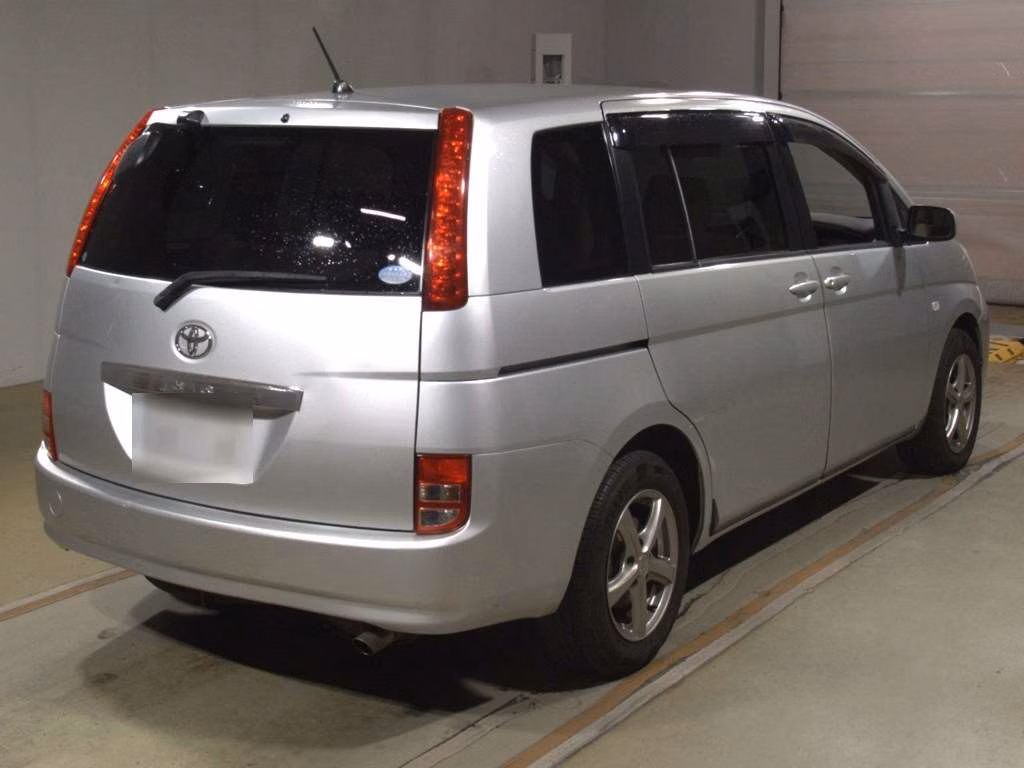 TOYOTA ISIS