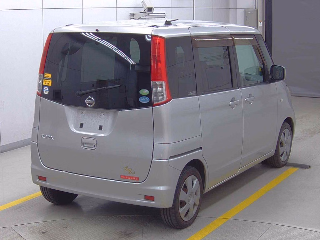 NISSAN ROOX