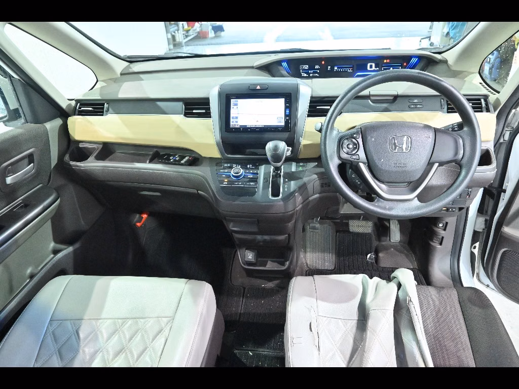 HONDA FREED
