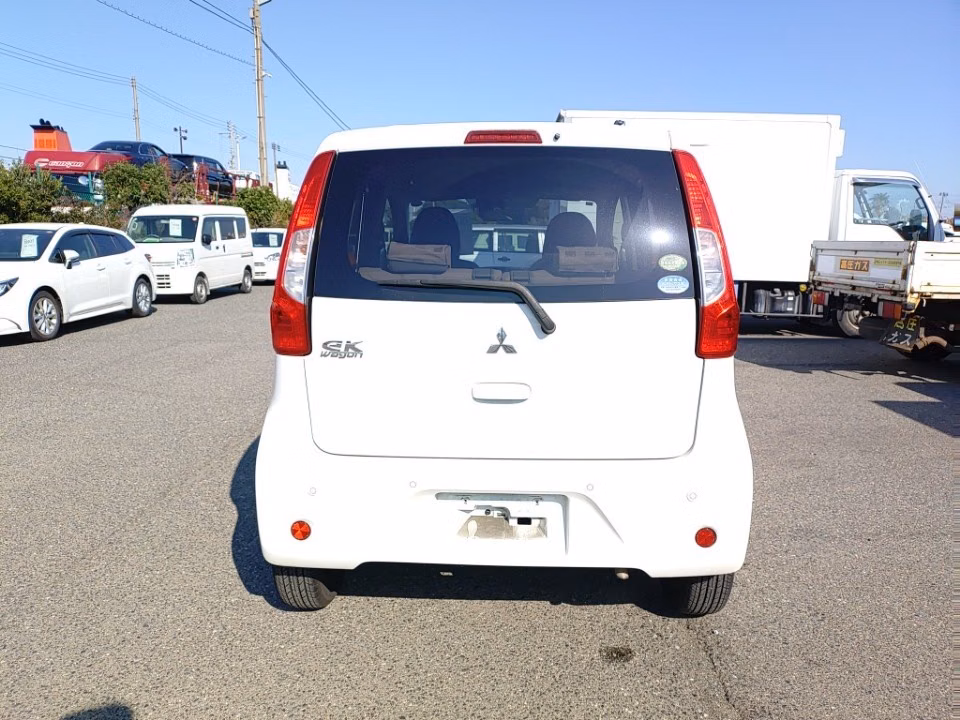 MITSUBISHI EK WAGON