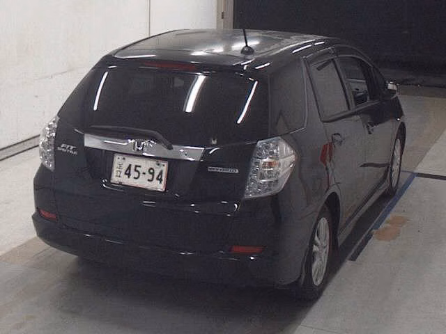 HONDA FIT SHUTTLE