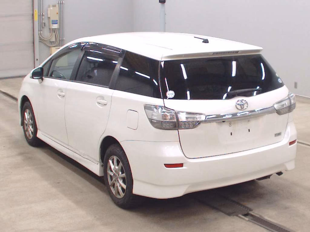 TOYOTA WISH