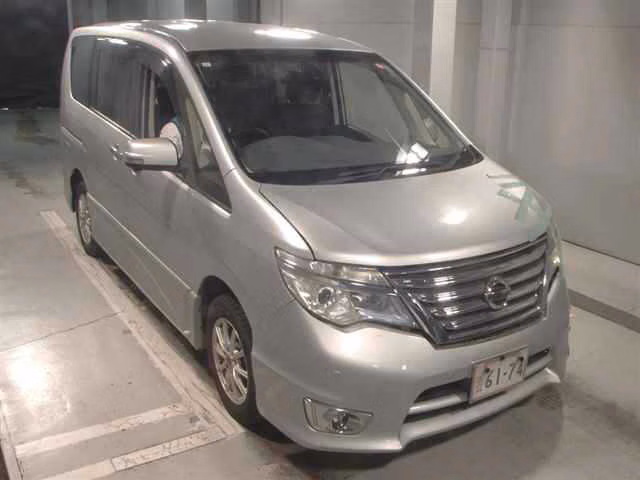 NISSAN SERENA