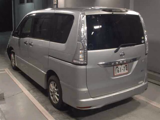 NISSAN SERENA