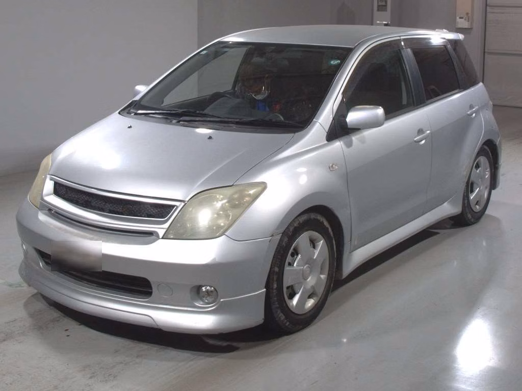TOYOTA IST