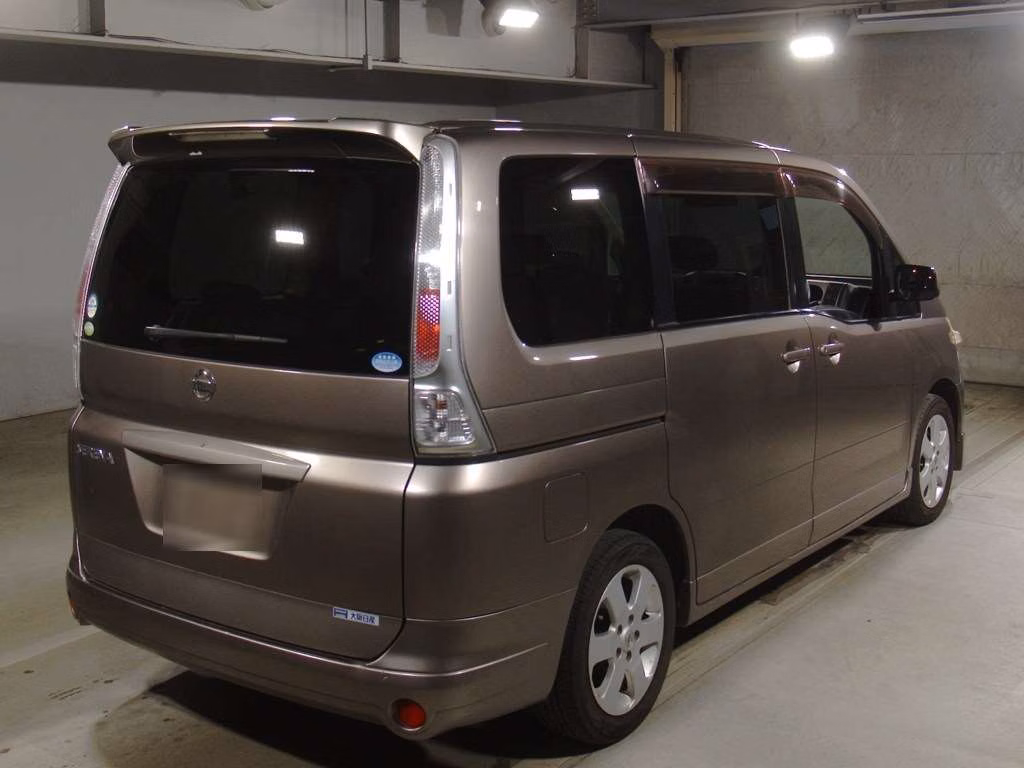 NISSAN SERENA