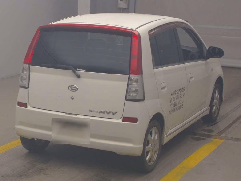 DAIHATSU MIRA AVY