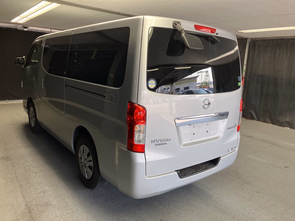 NISSAN NV350 CARAVAN