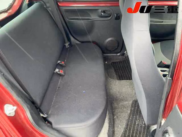 DAIHATSU ESSE